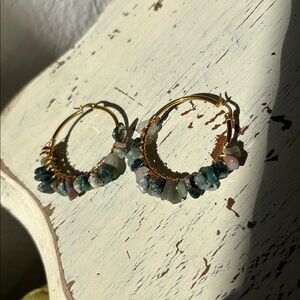NWOT Gold Hoop Earrings w/ Natural Stone Accents Hypoallergenic Boho Hoops